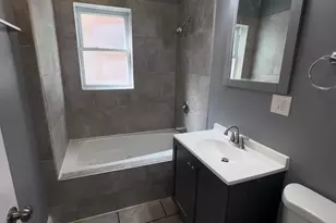 7025 S Chappel Ave, Chicago, IL 60649 - Photo 5