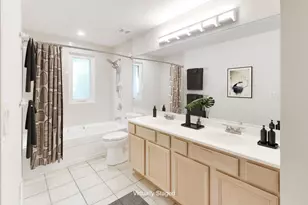 1328 W Fillmore St, Chicago, IL 60607 - Photo 17