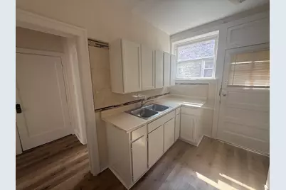 2148 S Gunderson Avenue #334, Berwyn, IL 60402 - Photo 9