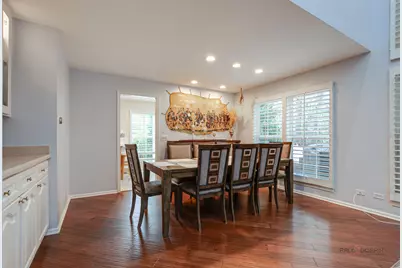 9 Ashford Court, Lincolnshire, IL 60069 - Photo 5
