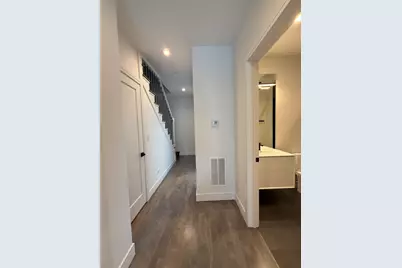 719 N Elizabeth Street #3N, Chicago, IL 60642 - Photo 9