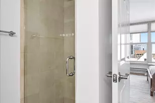 25 E Superior St, Chicago, IL 60611 - Photo 11