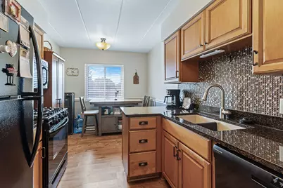 14035 Laramie Avenue #409, Crestwood, IL 60418 - Photo 5