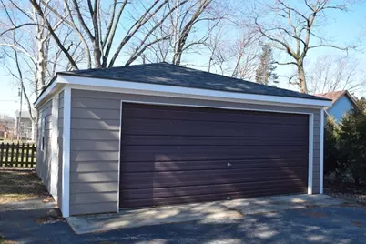 254 W Main Street, Carpentersville, IL 60110 - Photo 3