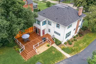 136 Washington Cir, Lake Forest, IL 60045 - Photo 47