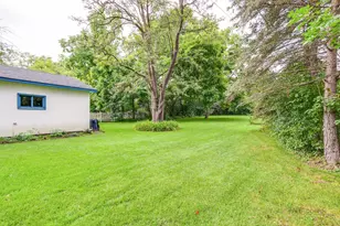 136 Washington Cir, Lake Forest, IL 60045 - Photo 35