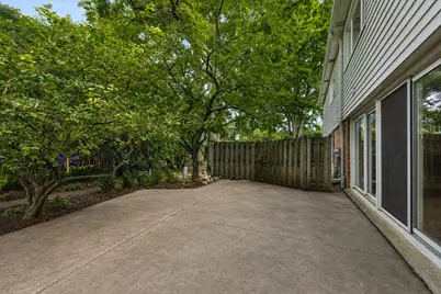 114 N Peartree Lane, Arlington Heights, IL 60004 - Photo 15