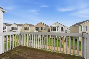 640 Four Seasons Blvd, Aurora, IL 60504 - Photo 9