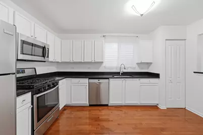 640 Four Seasons Boulevard #640, Aurora, IL 60504 - Photo 3