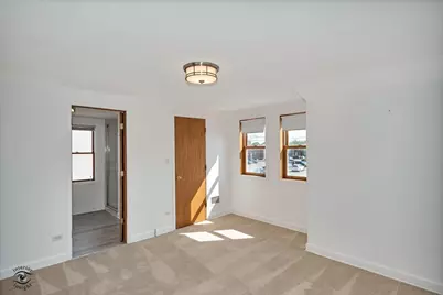 9521 S Sawyer Avenue, Evergreen Park, IL 60805 - Photo 19