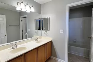 2936 Kentshire Cir, Naperville, IL 60564 - Photo 13