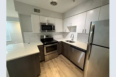 744 W Gordon Terrace #107, Chicago, IL 60613 - Photo 3