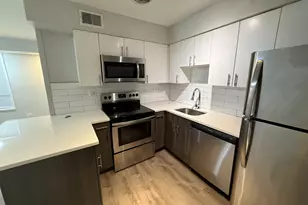 744 W Gordon Terrace, Chicago, IL 60613 - Photo 3