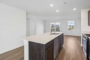 1385 Oakfield Ln, Pingree Grove, IL 60140 - Photo 13