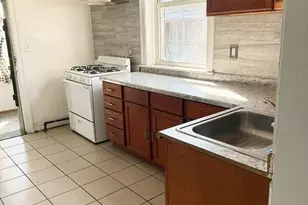7547 S Cornell St, Chicago, IL 60649 - Photo 3