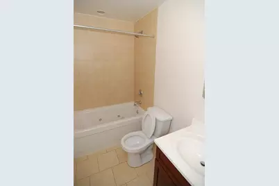 6834 N Ashland Boulevard #3, Chicago, IL 60626 - Photo 7