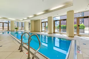21 E Huron St, Chicago, IL 60611 - Photo 35