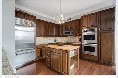 21 E Huron Street #3204, Chicago, IL 60611 - Photo 11