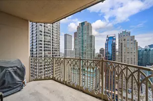 21 E Huron St, Chicago, IL 60611 - Photo 25
