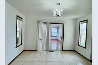 3063 Merseyshire Lane, Machesney Park, IL 61115 - Photo 9