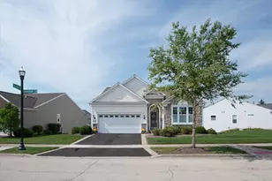 3270 Bagatelle Ln, Mundelein, IL 60060 - Photo 3