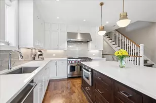 1923 N Damen Ave, Chicago, IL 60647 - Photo 3