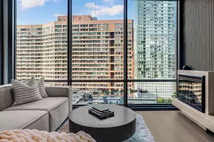 240 E Illinois St, Chicago, IL 60611 - Photo 13