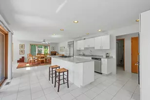 2007 Trout Valley Dr, Champaign, IL 61822 - Photo 17