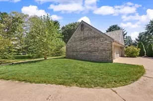 2007 Trout Valley Dr, Champaign, IL 61822 - Photo 53