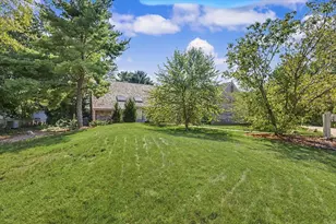 2007 Trout Valley Dr, Champaign, IL 61822 - Photo 3