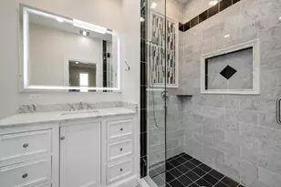 1919 N Drake Ave, Chicago, IL 60647 - Photo 23