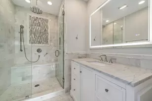 1919 N Drake Ave, Chicago, IL 60647 - Photo 11