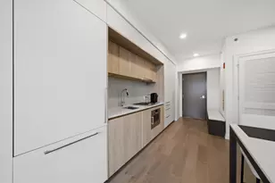 211 N Harbor Dr, Chicago, IL 60601 - Photo 9