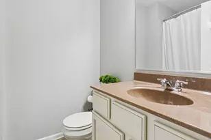 34W685 Roosevelt Ave, Saint Charles, IL 60174 - Photo 13