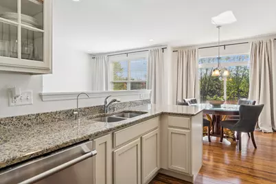 34W685 Roosevelt Avenue #B, Saint Charles, IL 60174 - Photo 7