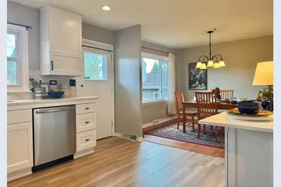1205 E Ironwood Drive, Mount Prospect, IL 60056 - Photo 15