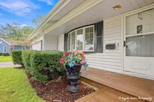 1015 Somerset, McHenry, IL 60050 - Photo 3