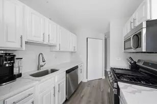 545 N Dearborn St, Chicago, IL 60654 - Photo 5
