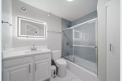 545 N Dearborn Street #2607, Chicago, IL 60654 - Photo 13