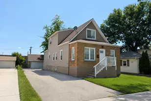 8019 46th St, Lyons, IL 60534 - Photo 1