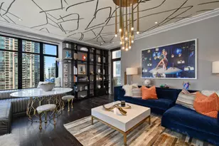 118 E Erie St, Chicago, IL 60611 - Photo 3