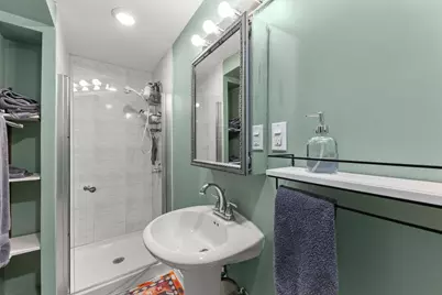1347 W Granville Avenue, Chicago, IL 60660 - Photo 19