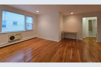 1819 W Touhy Avenue #4, Chicago, IL 60626 - Photo 7