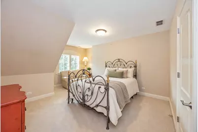 411 Skipping Stone Lane #411, Hinsdale, IL 60521 - Photo 13