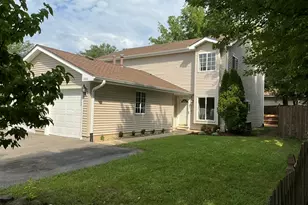 200 Glen St, Grayslake, IL 60030 - Photo 1
