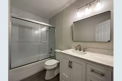 200 Glen Street, Grayslake, IL 60030 - Photo 23
