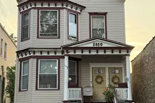 2850 N Avers Ave, Chicago, IL 60618 - Photo 1