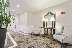 630 N State St, Chicago, IL 60654 - Photo 3