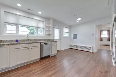 1091 E Villa Drive, Des Plaines, IL 60016 - Photo 13