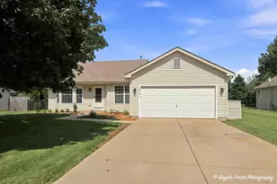 610 Cartwright Trail, McHenry, IL 60050 - Photo 1